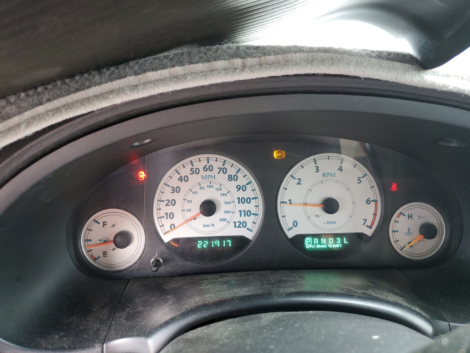 2C4GP44RX5R101067 2005 Chrysler Town & Country Lx