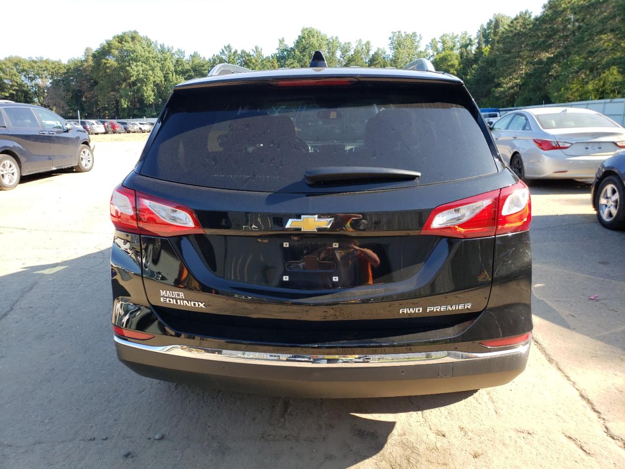 2020 Chevrolet Equinox Premier VIN: 2GNAXXEV8L6218056 Lot: 63525694