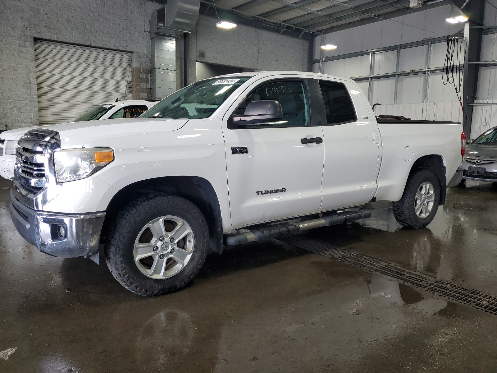 5TFUW5F1XGX580016 2016 Toyota Tundra Double Cab Sr