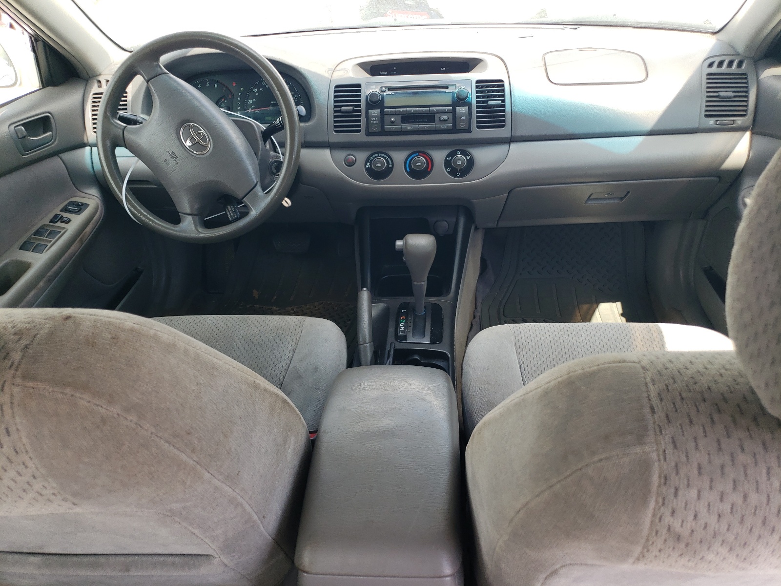 4T1BE32K23U157208 2003 Toyota Camry Le