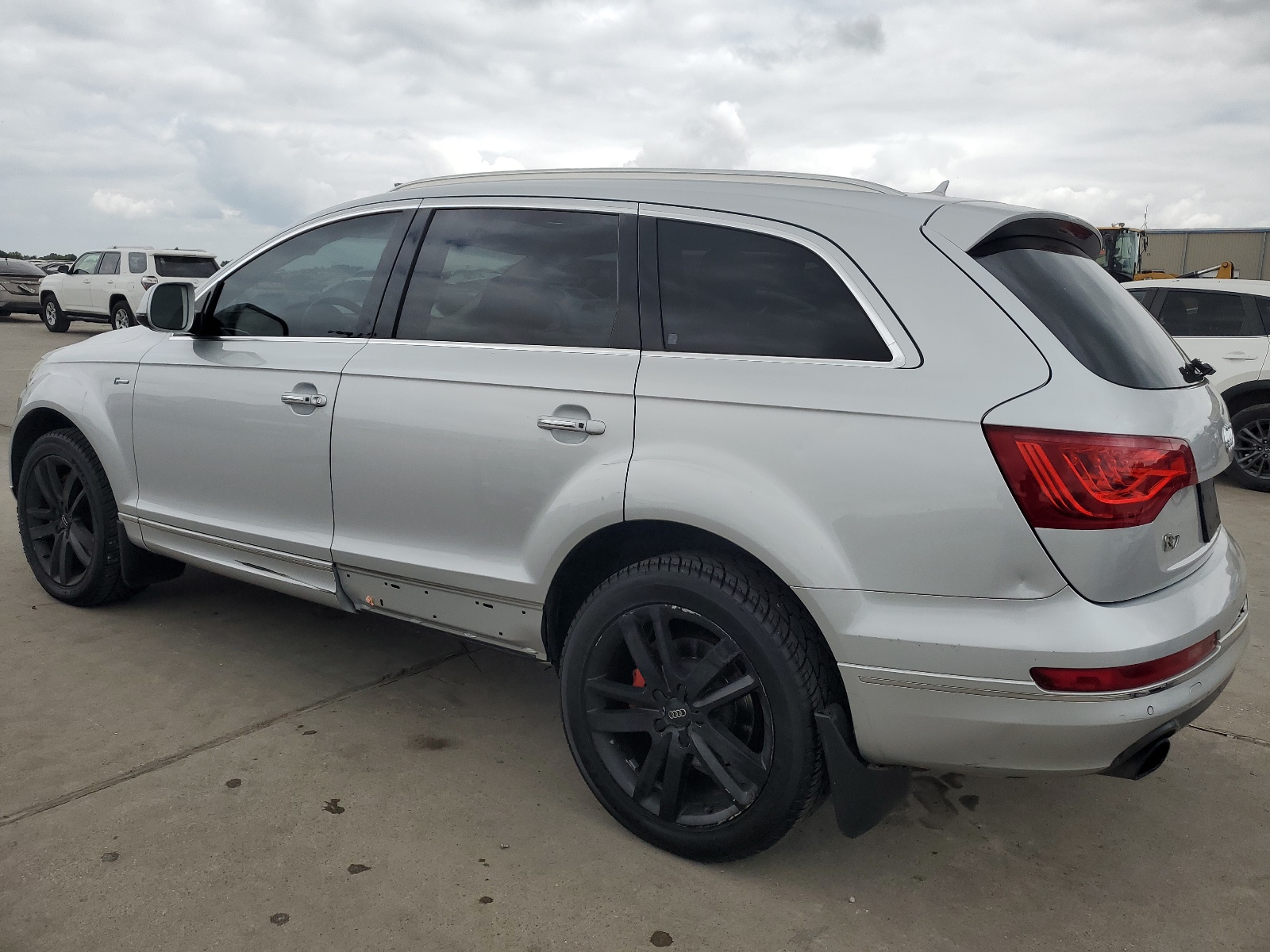 2015 Audi Q7 Premium Plus vin: WA1LGAFE3FD007490