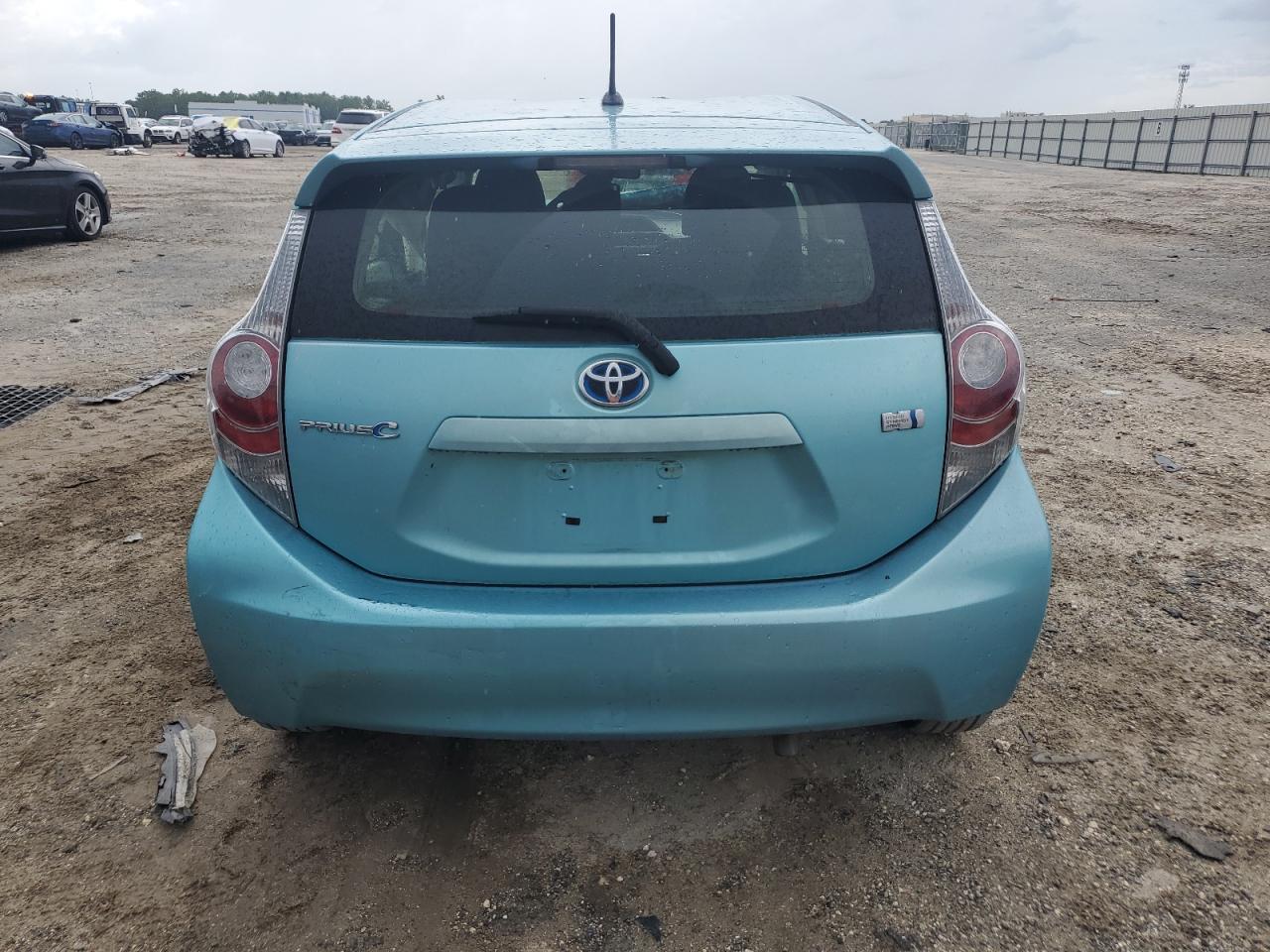 JTDKDTB30E1069214 2014 Toyota Prius C