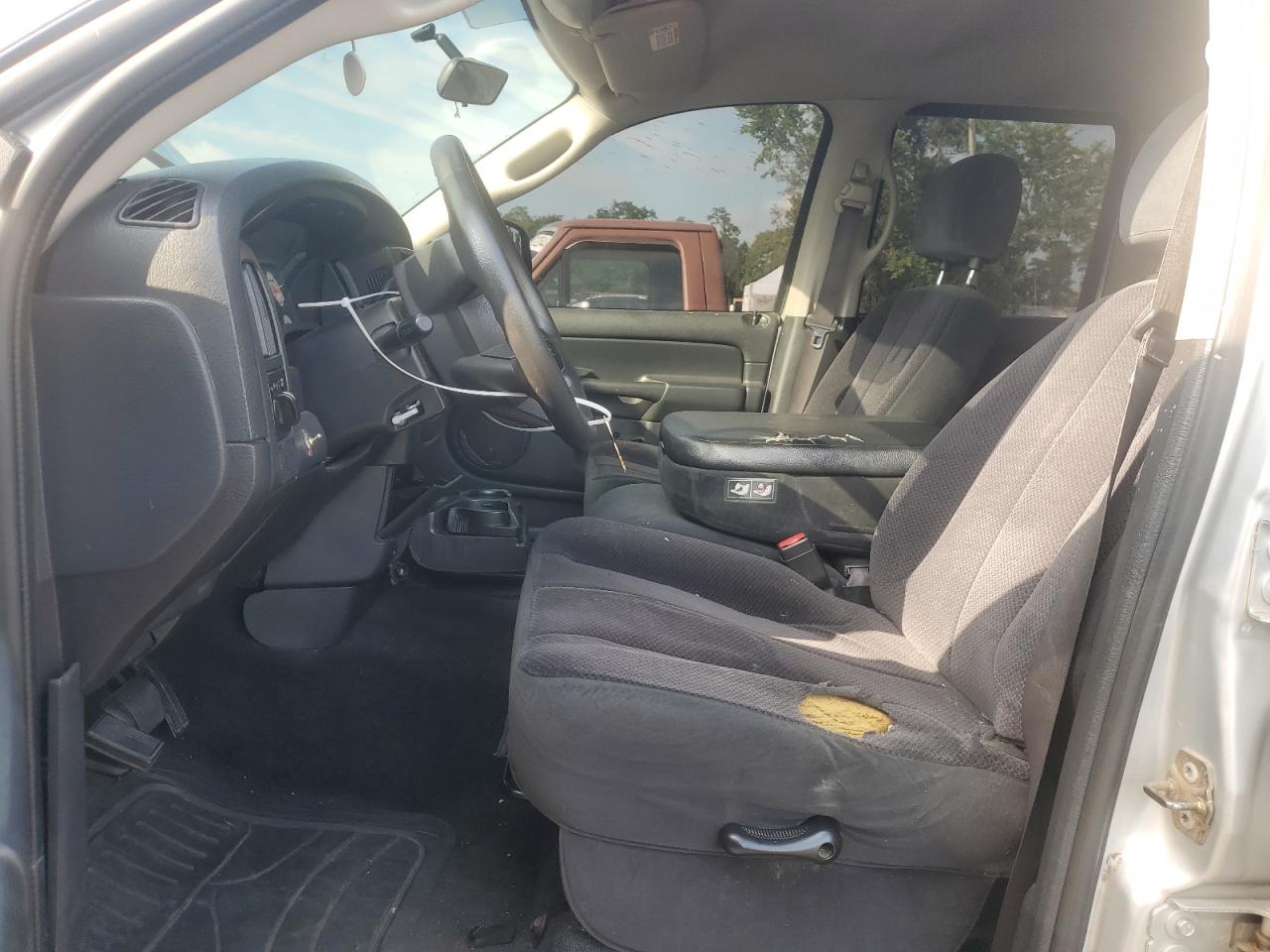 2005 Dodge Ram 1500 St VIN: 1D7HA18D35J576833 Lot: 62396314