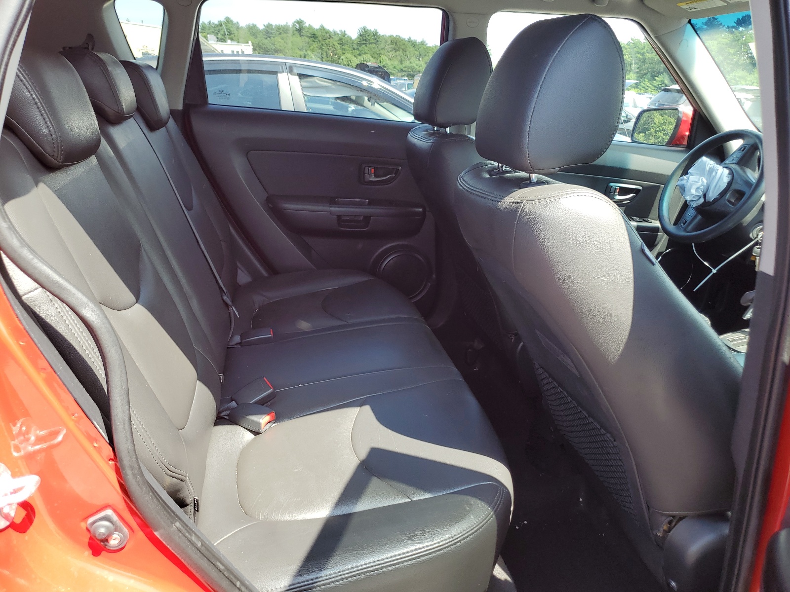 KNDJT2A26A7136391 2010 Kia Soul +