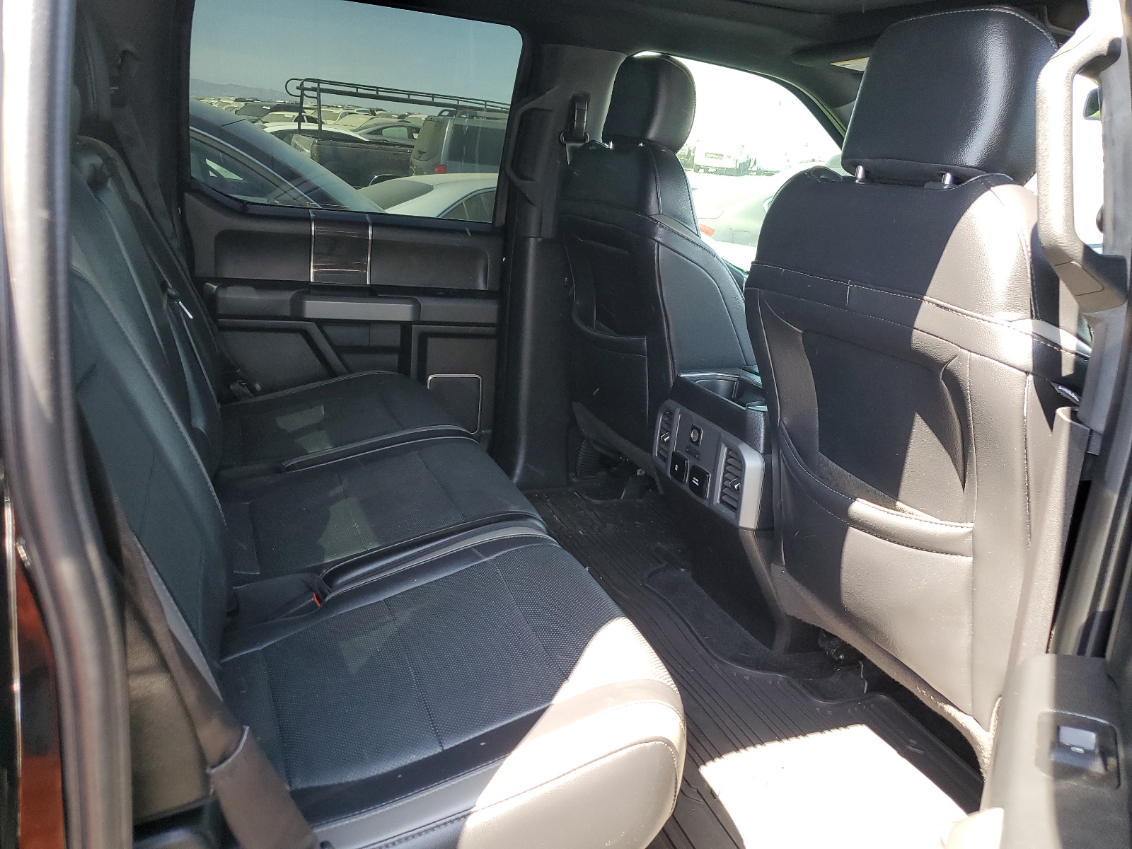 1FTFW1RG5JFB29333 2018 Ford F150 Raptor 1FTFW1RG5JFB29333 2018 Ford F150 Raptor