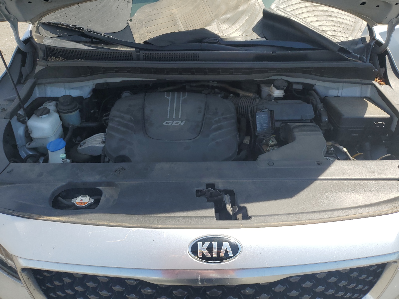 KNDMA5C18H6269839 2017 Kia Sedona L