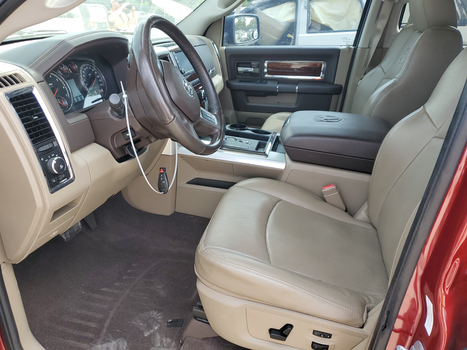 1D7RV1CT3BS584573 2011 Dodge Ram 1500