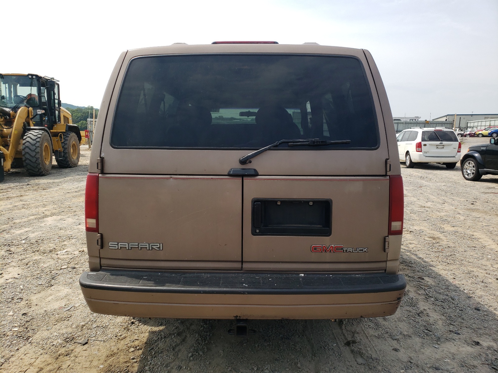 1GKDM19W6VB520559 1997 GMC Safari Xt