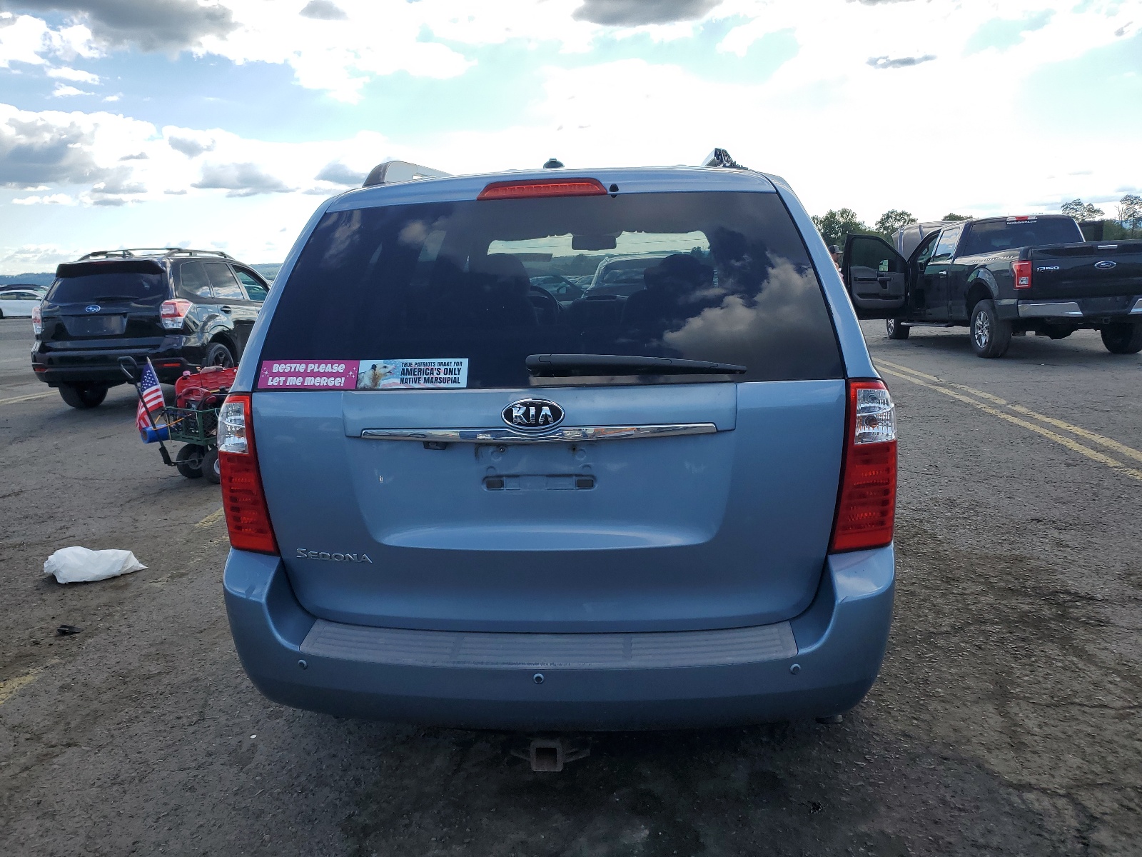 KNDMG4C39A6339171 2010 Kia Sedona Lx