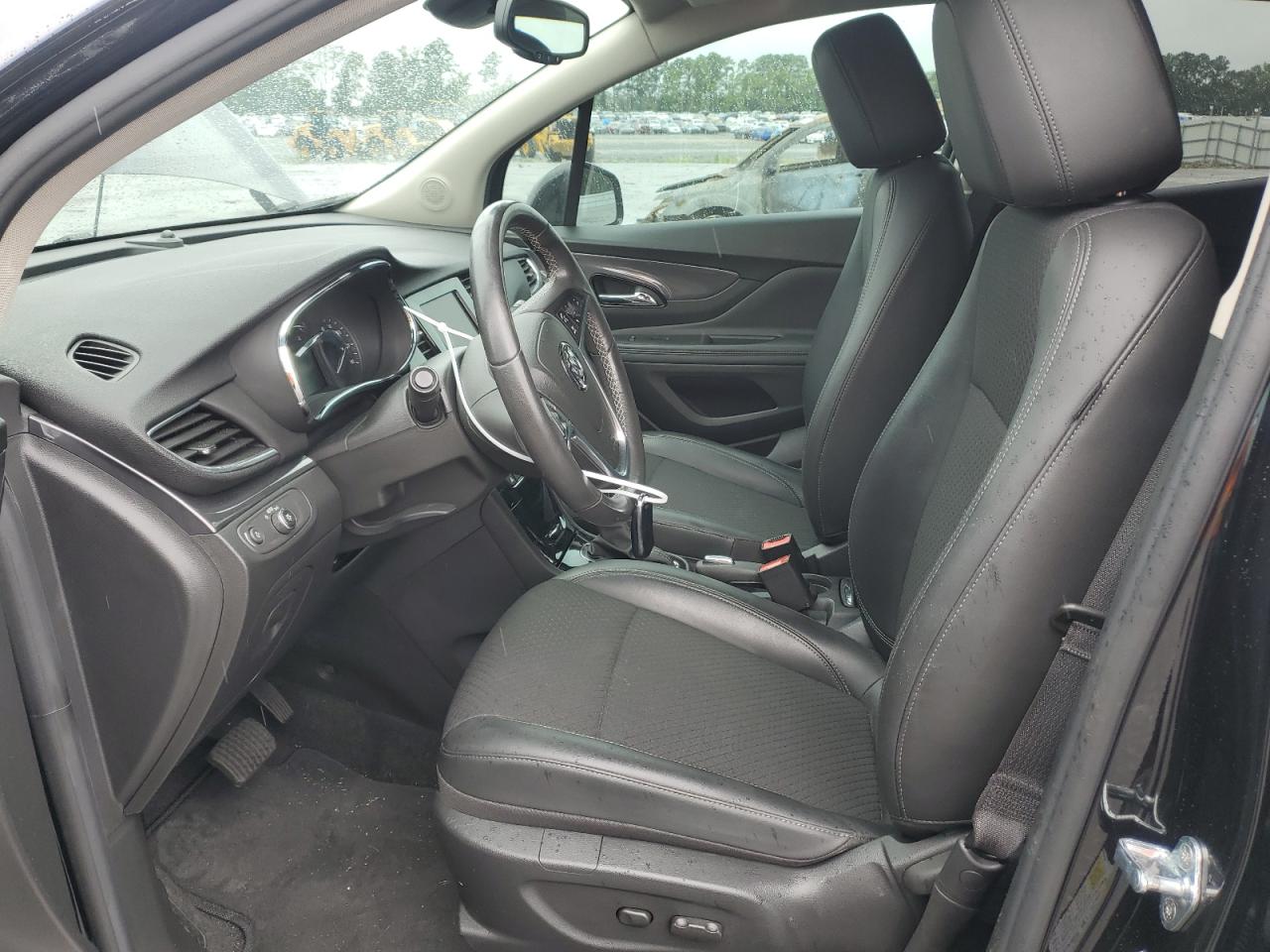 2022 Buick Encore Preferred VIN: KL4CJASM1NB531973 Lot: 64850204