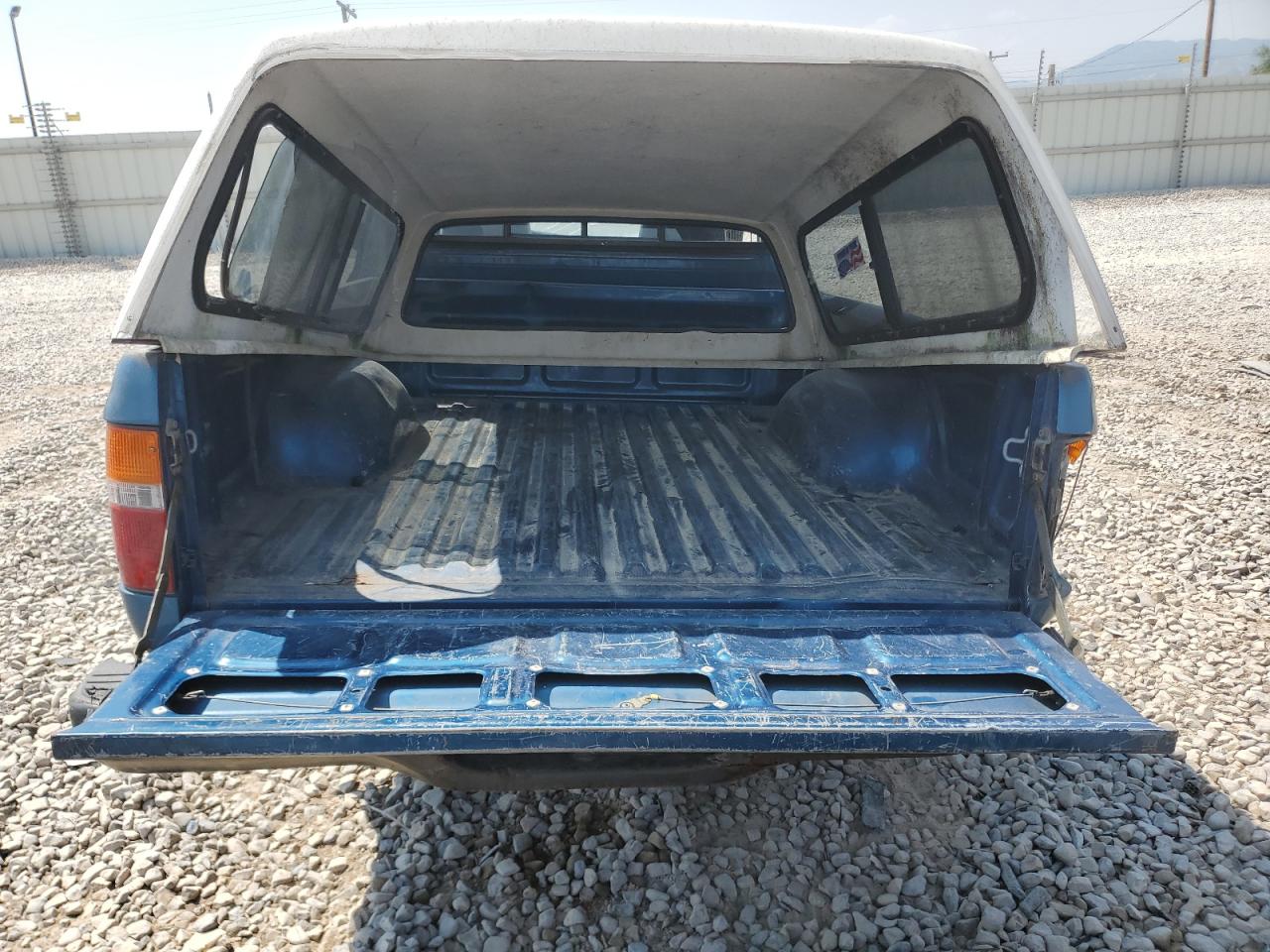 1994 Toyota Pickup 1/2 Ton Short Wheelbase Stb VIN: 4TARN81A2RZ210361 Lot: 64368494