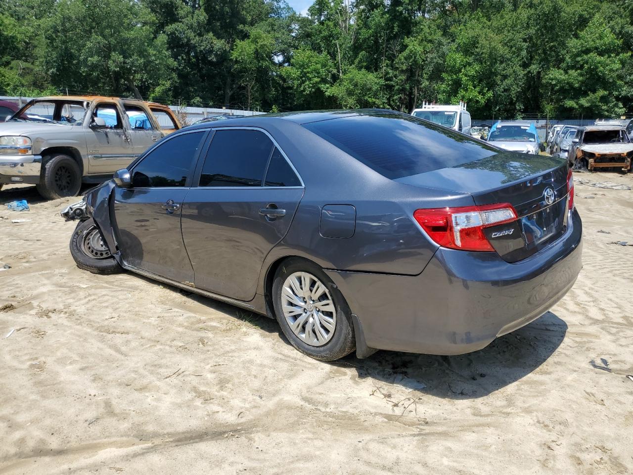 2014 Toyota Camry - Image 2