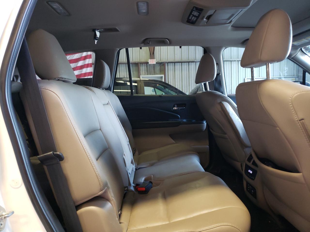 2018 Honda Pilot Touring VIN: 5FNYF6H95JB008847 Lot: 63706334