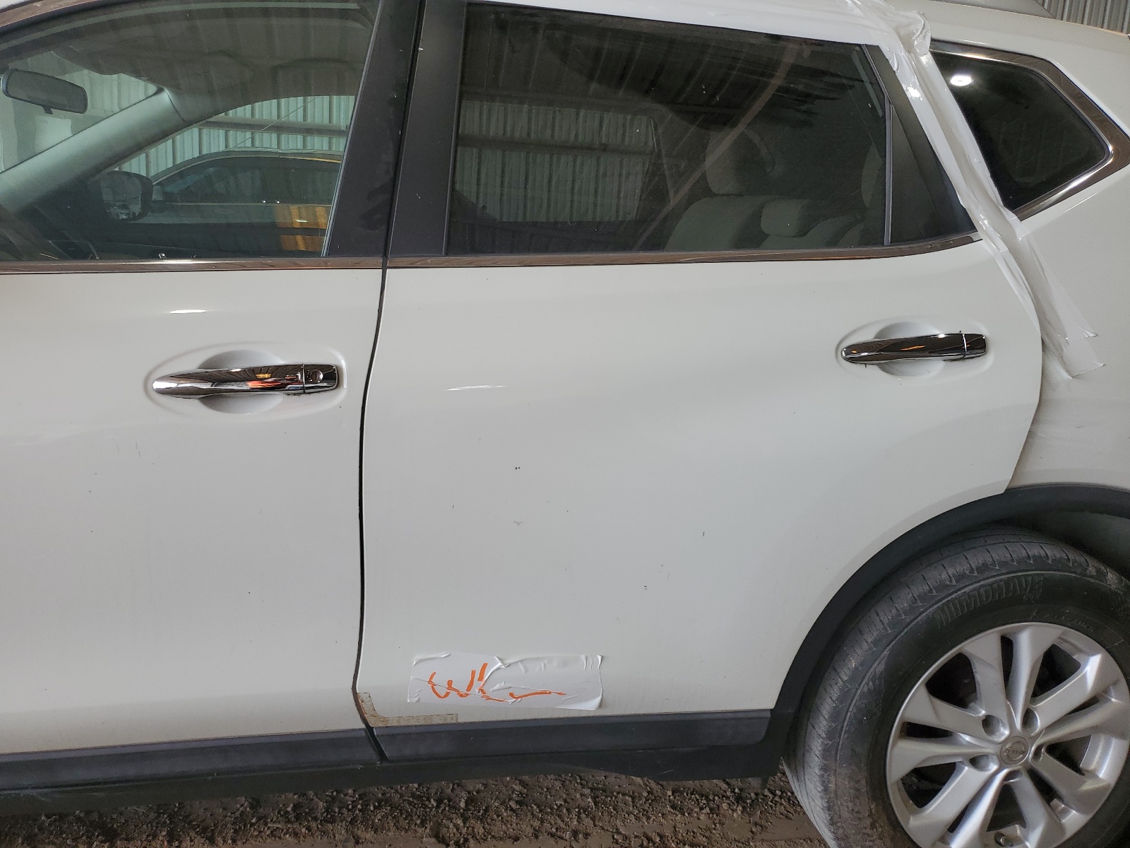 5N1AT2MT2FC850470 2015 Nissan Rogue S