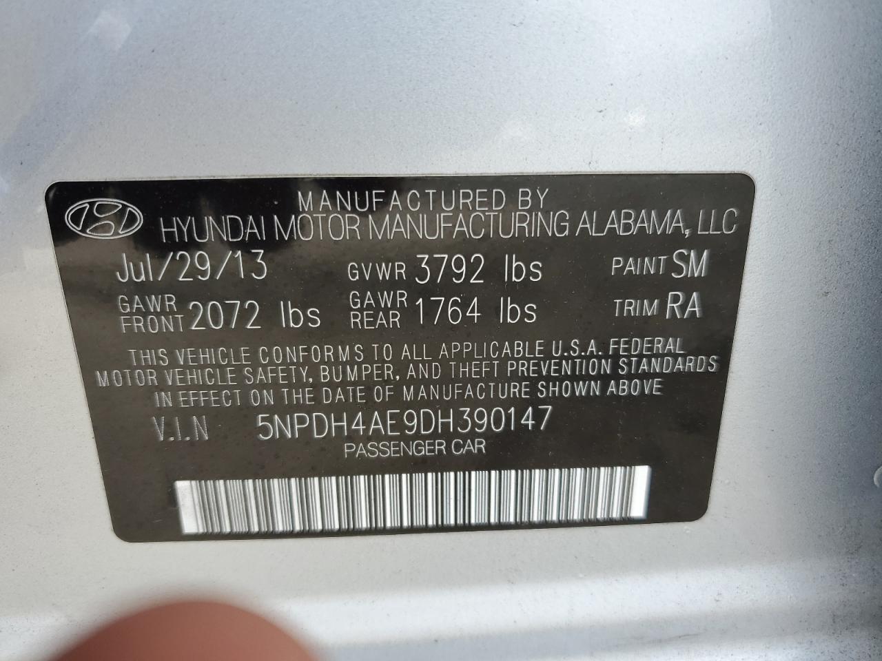 2013 Hyundai Elantra - Image 12