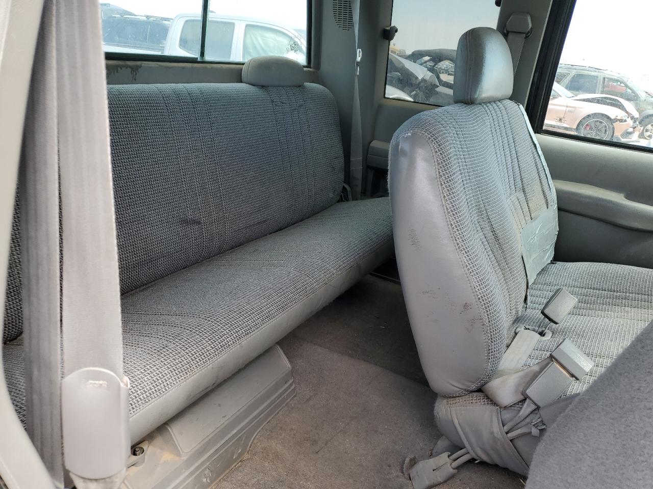 1995 Chevrolet Gmt-400 K2500 VIN: 1GCGK29K5SE270761 Lot: 63203624