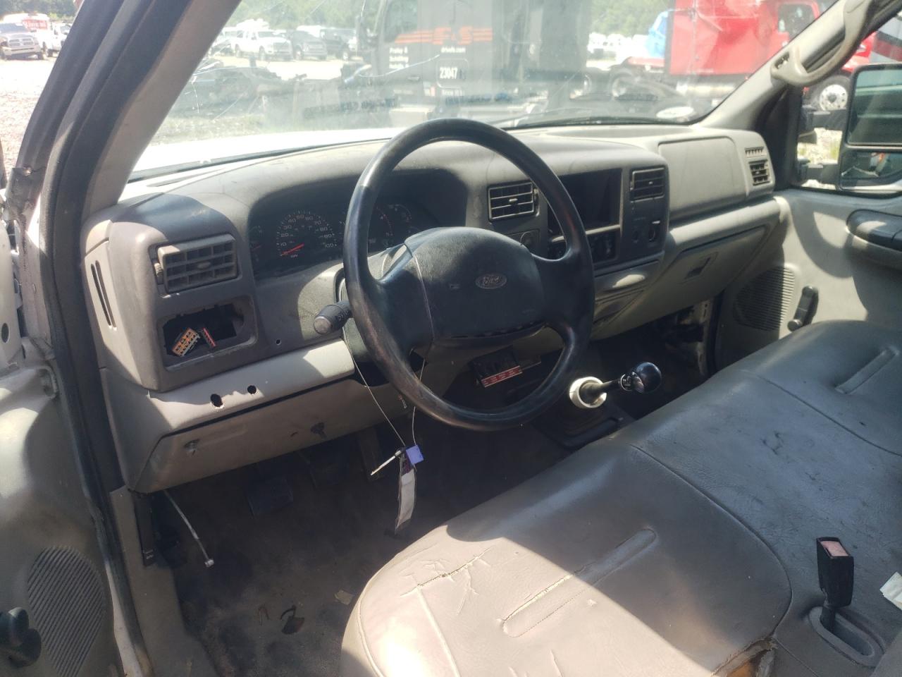 2002 Ford F350 Super Duty VIN: 1FDWF36F52EA59570 Lot: 62664994