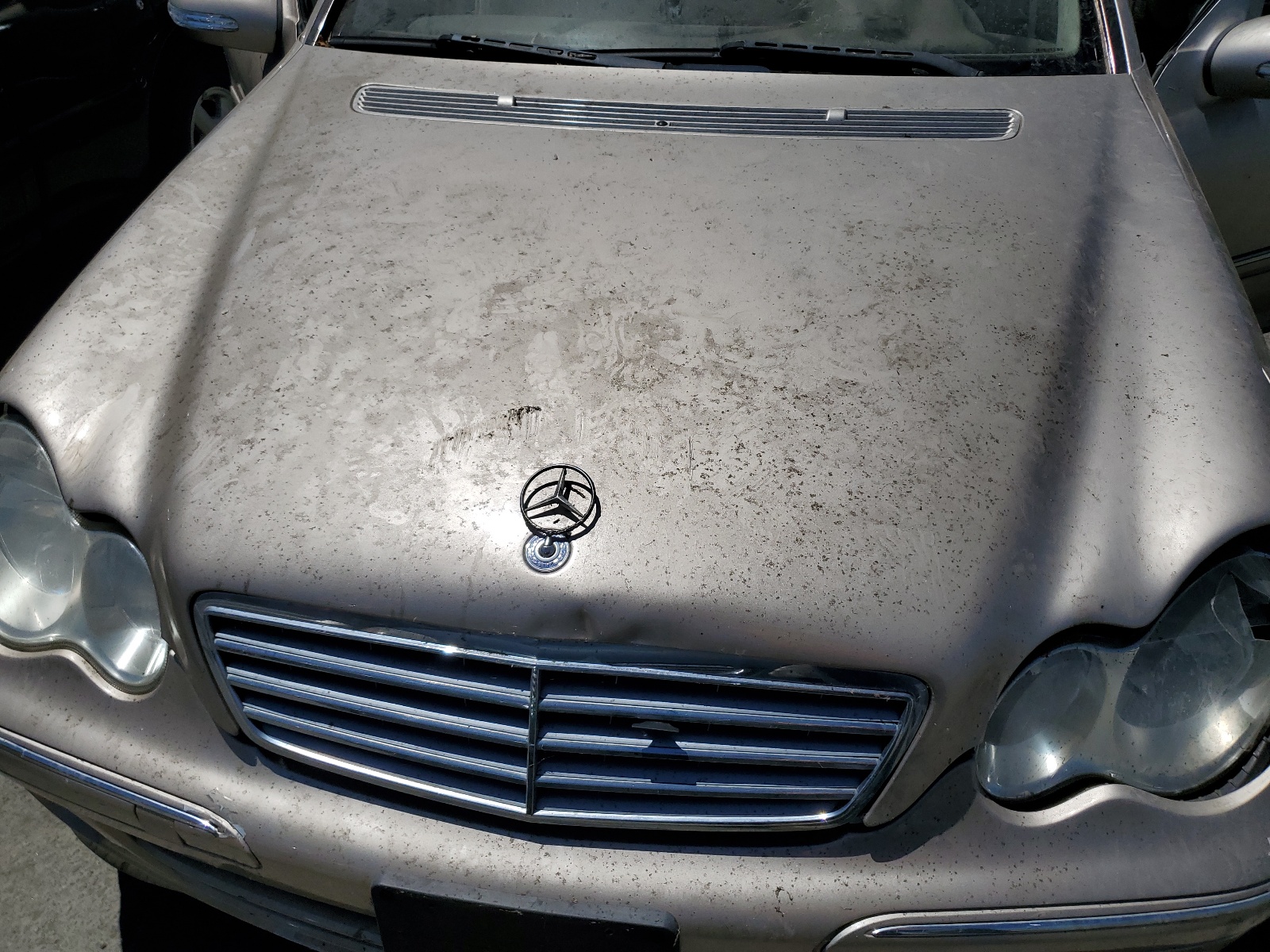 WDBRF64J65F558157 2005 Mercedes-Benz C 320