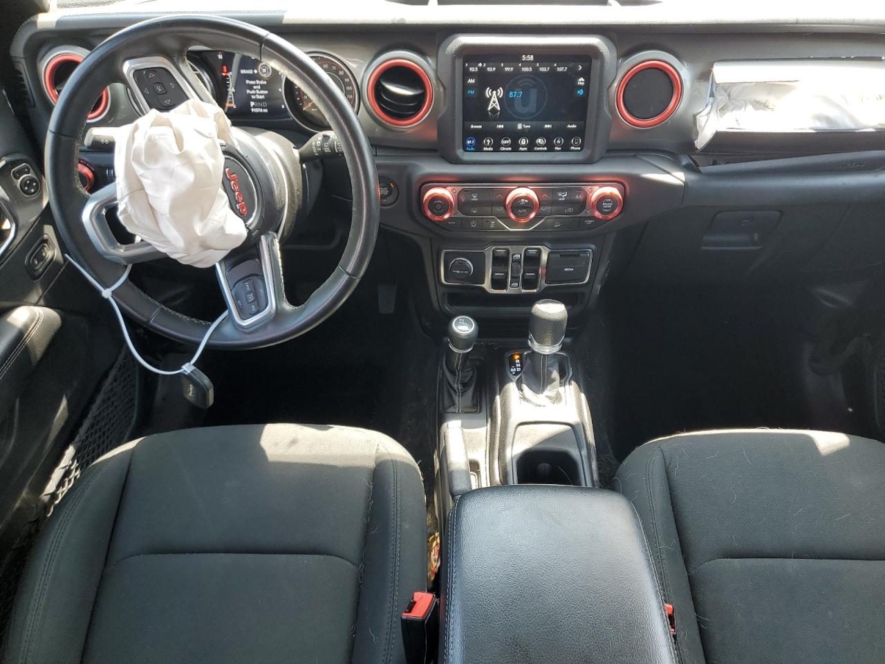 2019 Jeep Wrangler Unlimited Sahara VIN: 1C4HJXEGXKW589119 Lot: 63093624