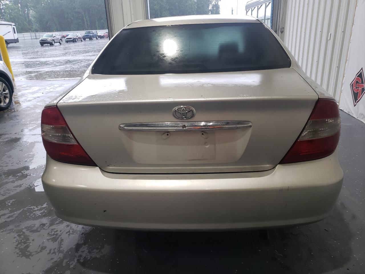 2004 Toyota Camry Le VIN: 4T1BE32K04U806750 Lot: 63026754