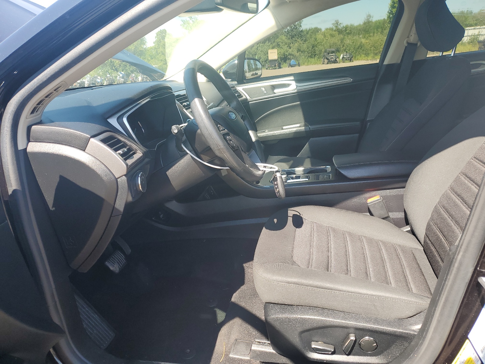 3FA6P0LU9LR225113 2020 Ford Fusion Se