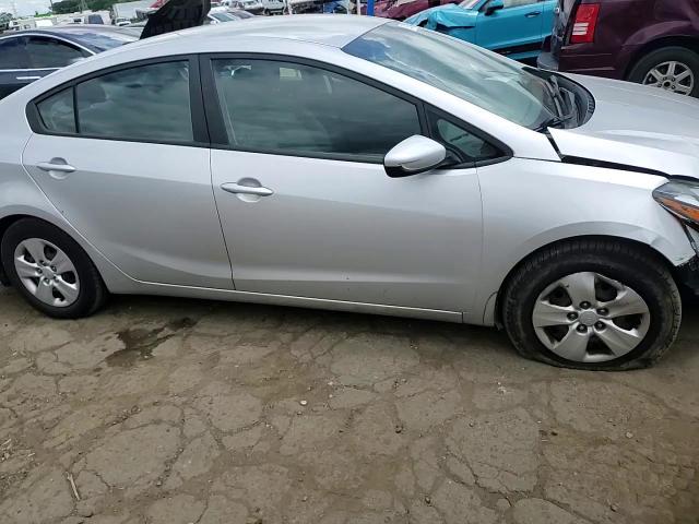 2018 Kia Forte Lx VIN: 3KPFK4A78JE218865 Lot: 62992794