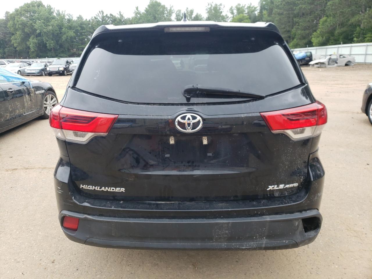 2019 Toyota Highlander Se VIN: 5TDJZRFH5KS618734 Lot: 61408954