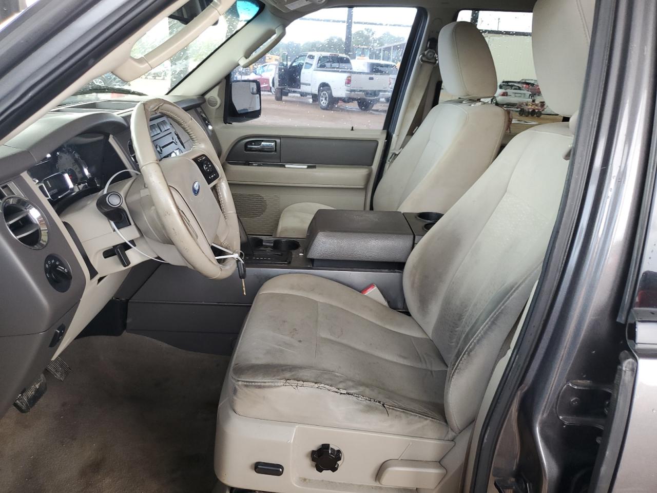 2012 Ford Expedition Xlt VIN: 1FMJU1H53CEF10828 Lot: 64506984