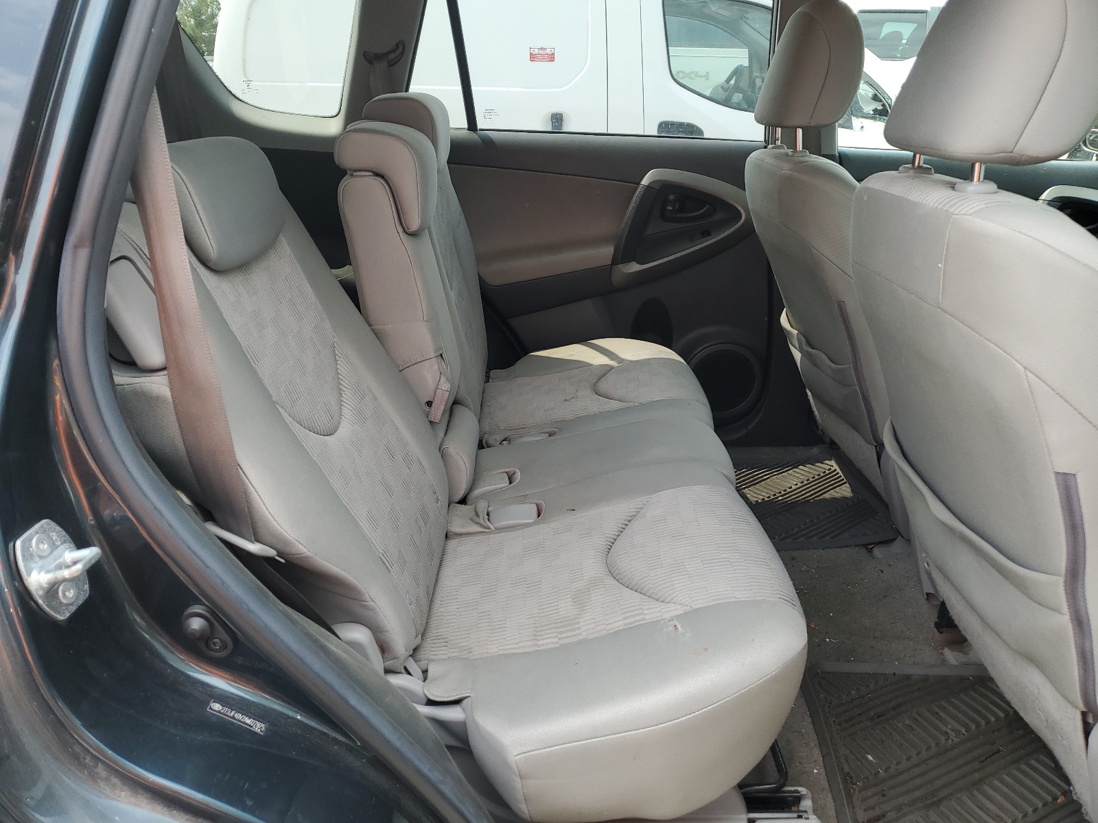 2T3JF4DV2AW027875 2010 Toyota Rav4