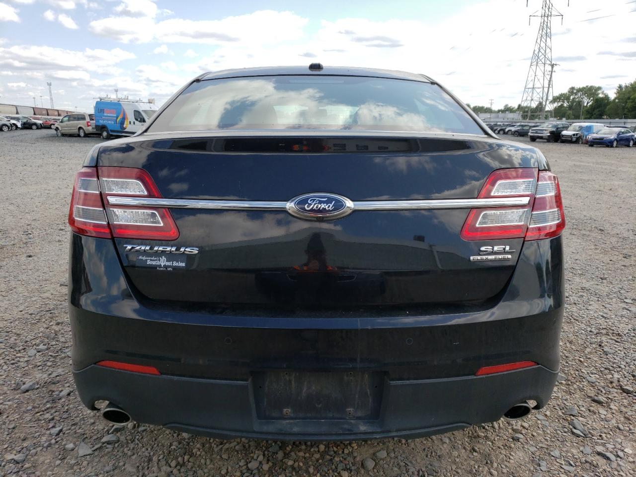 1FAHP2E81GG136444 2016 Ford Taurus Sel