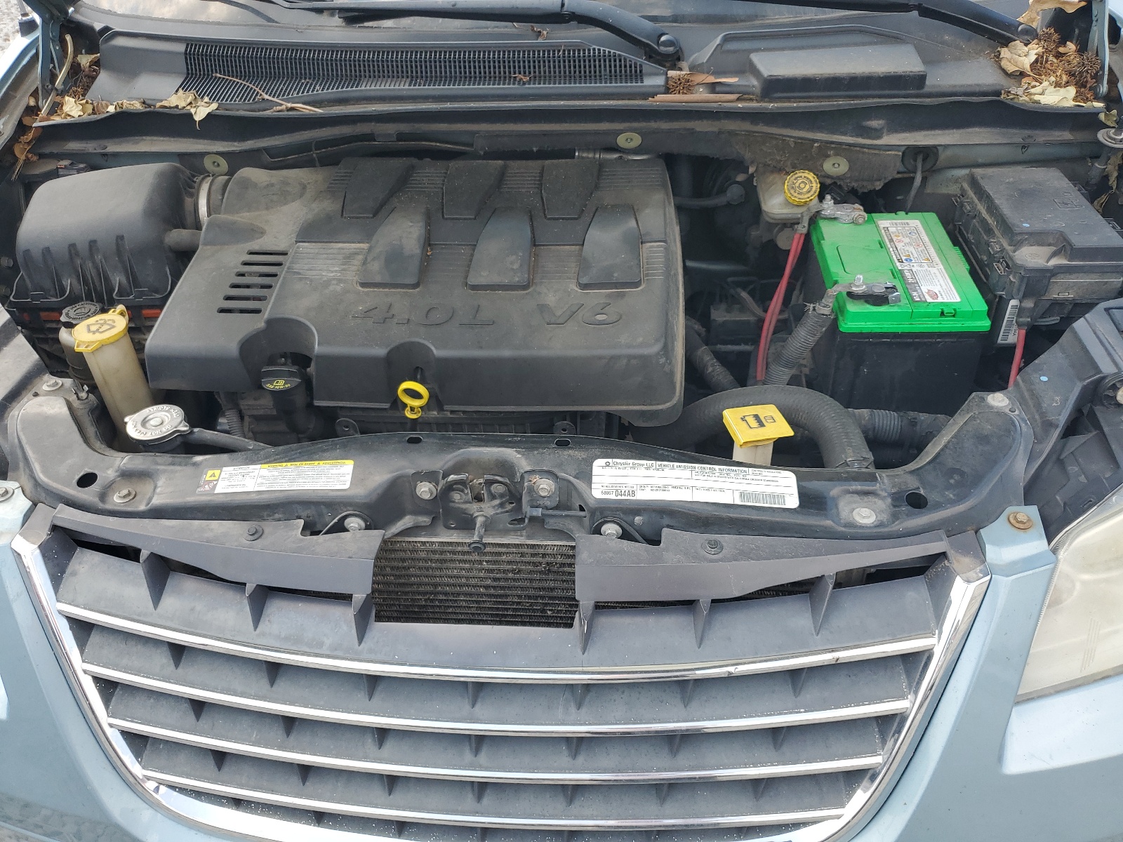 2A4RR8DX1AR494860 2010 Chrysler Town & Country Touring Plus