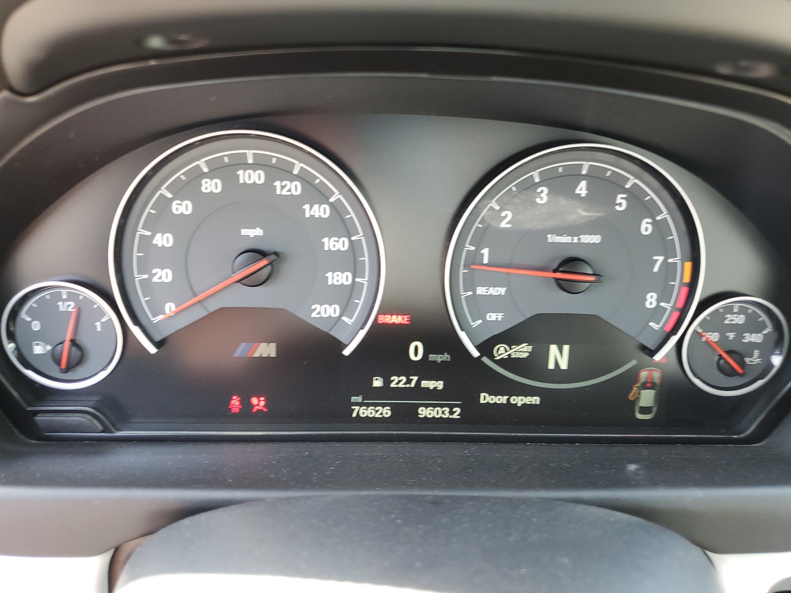 WBS3R9C50HK709602 2017 BMW M4