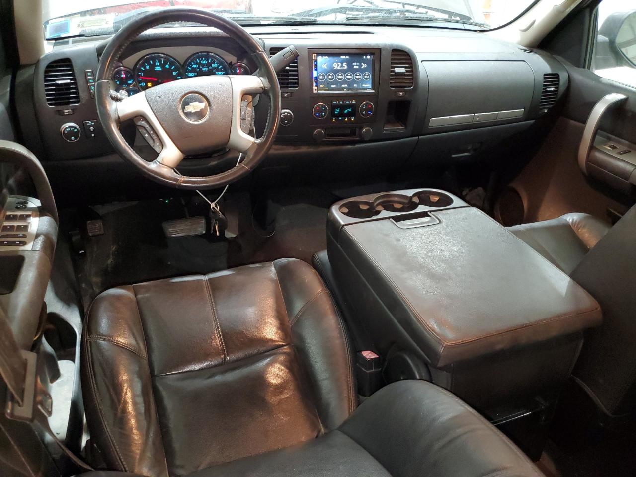 2008 Chevrolet Silverado - Image 8