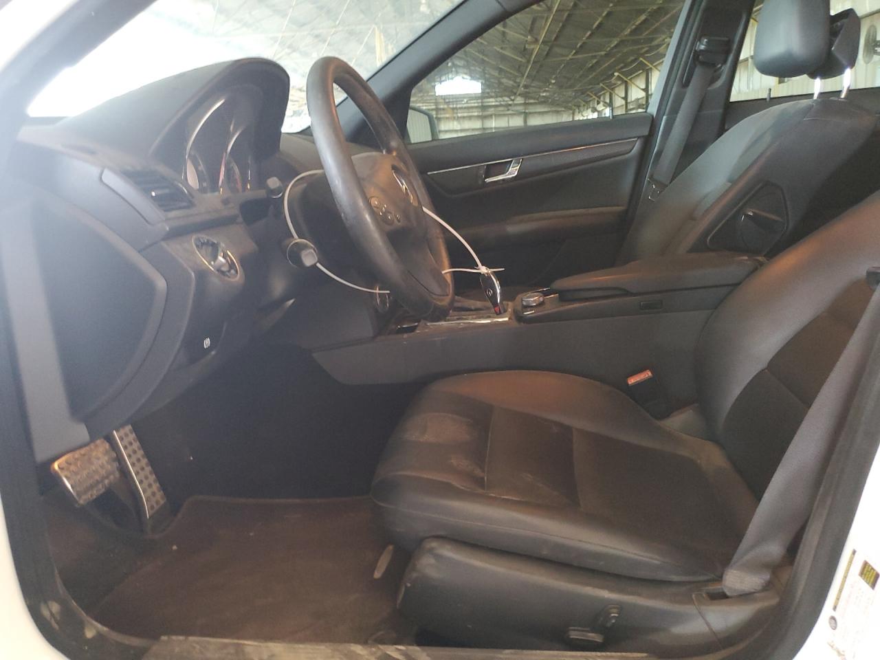 2010 Mercedes-Benz C 300 VIN: WDDGF5EB8AR095849 Lot: 63725434