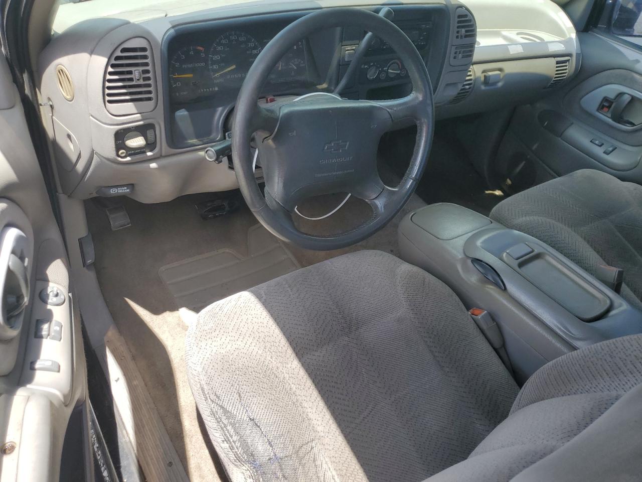 1995 Chevrolet Gmt-400 C1500 VIN: 2GCEC19KXS1202603 Lot: 64157674