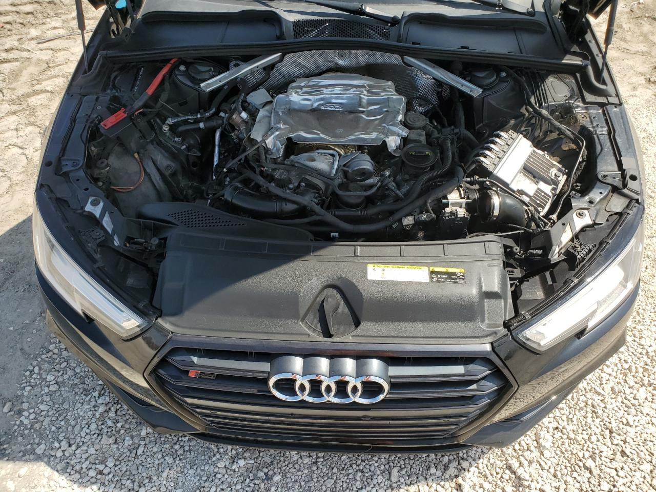 WAUC4AF43JA142305 2018 Audi S4 Prestige