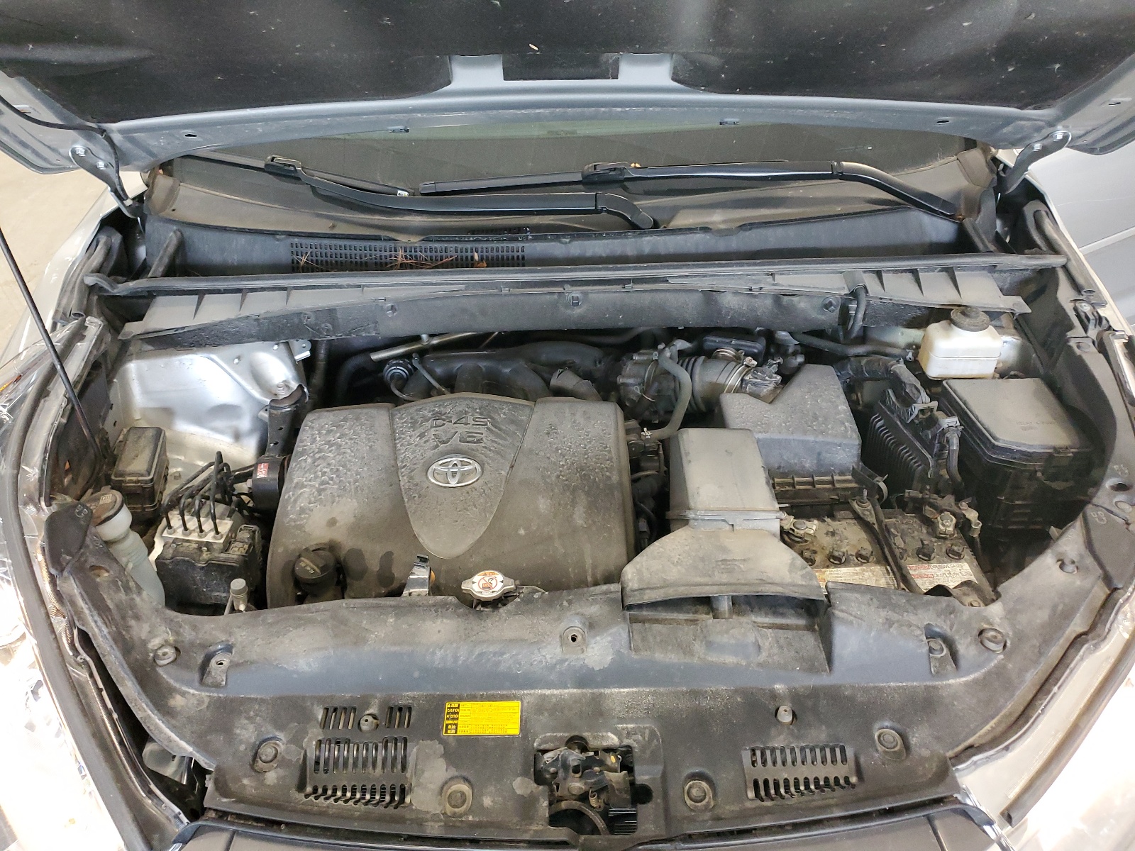 5TDJZRFH4JS542079 2018 Toyota Highlander Se