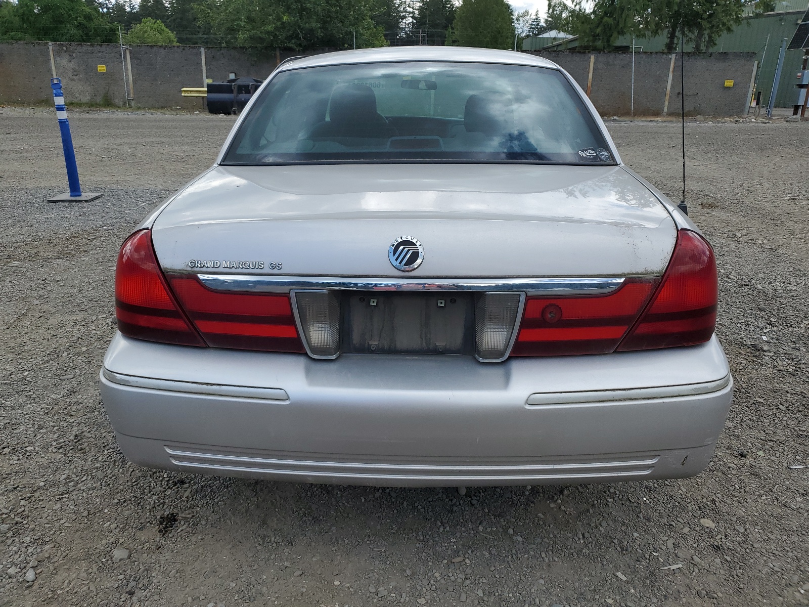 2MEFM74WX5X608931 2005 Mercury Grand Marquis Gs