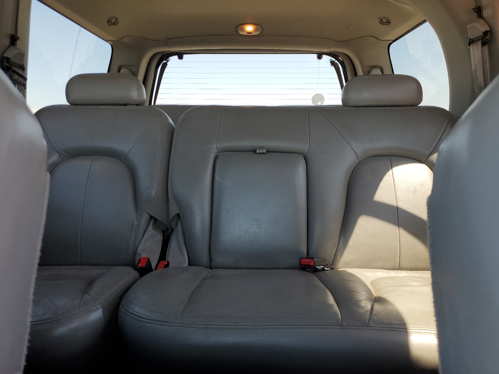 1FMFU16L81LB67109 2001 Ford Expedition Xlt