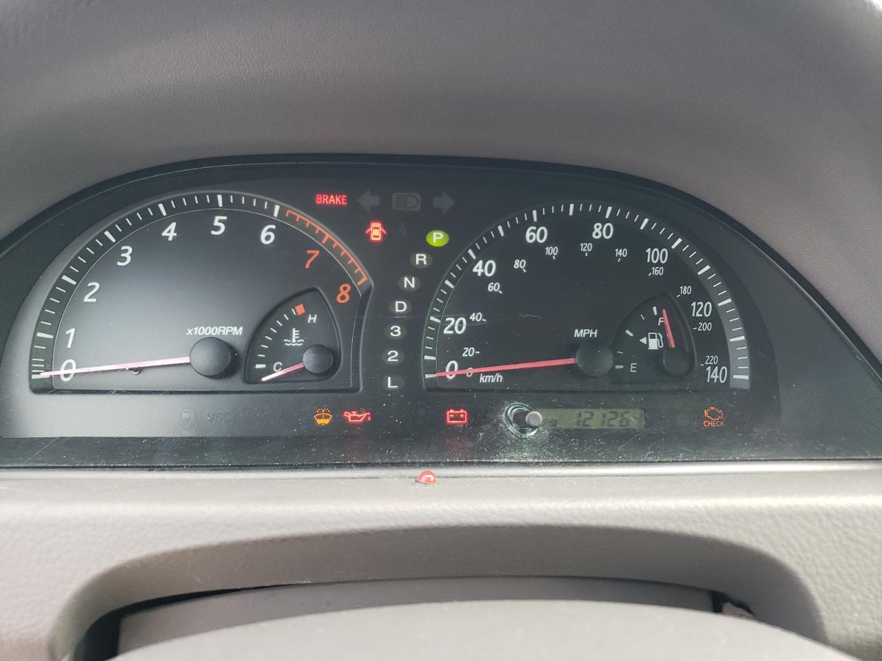 2003 Toyota Camry Le VIN: 4T1BF32K73U555950 Lot: 64347064