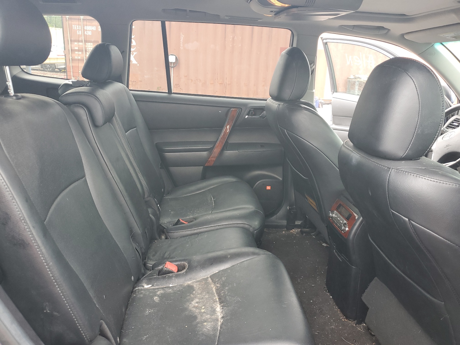 5TDYK3EH6BS037793 2011 Toyota Highlander Limited