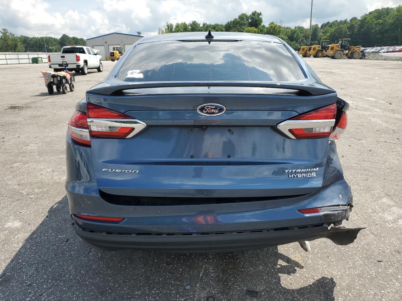 3FA6P0RU7KR104134 2019 Ford Fusion Titanium