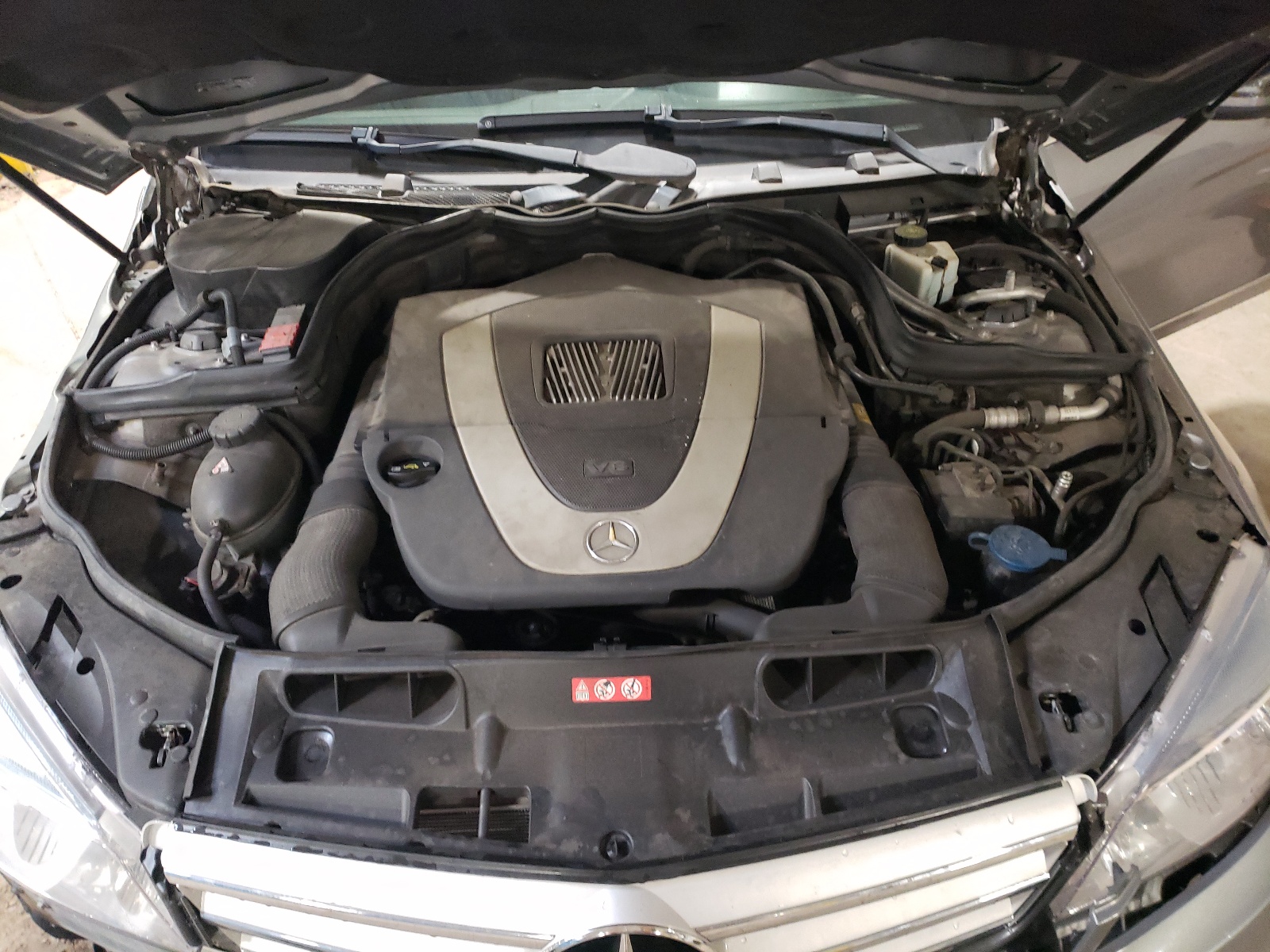 WDDGF8BB5AF383609 2010 Mercedes-Benz C 300 4Matic