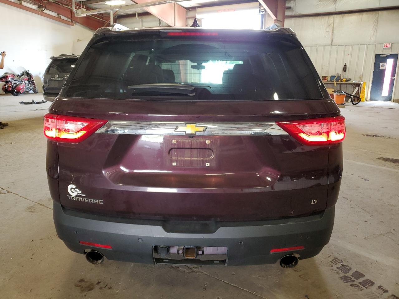 1GNERGKW2KJ235140 2019 Chevrolet Traverse Lt