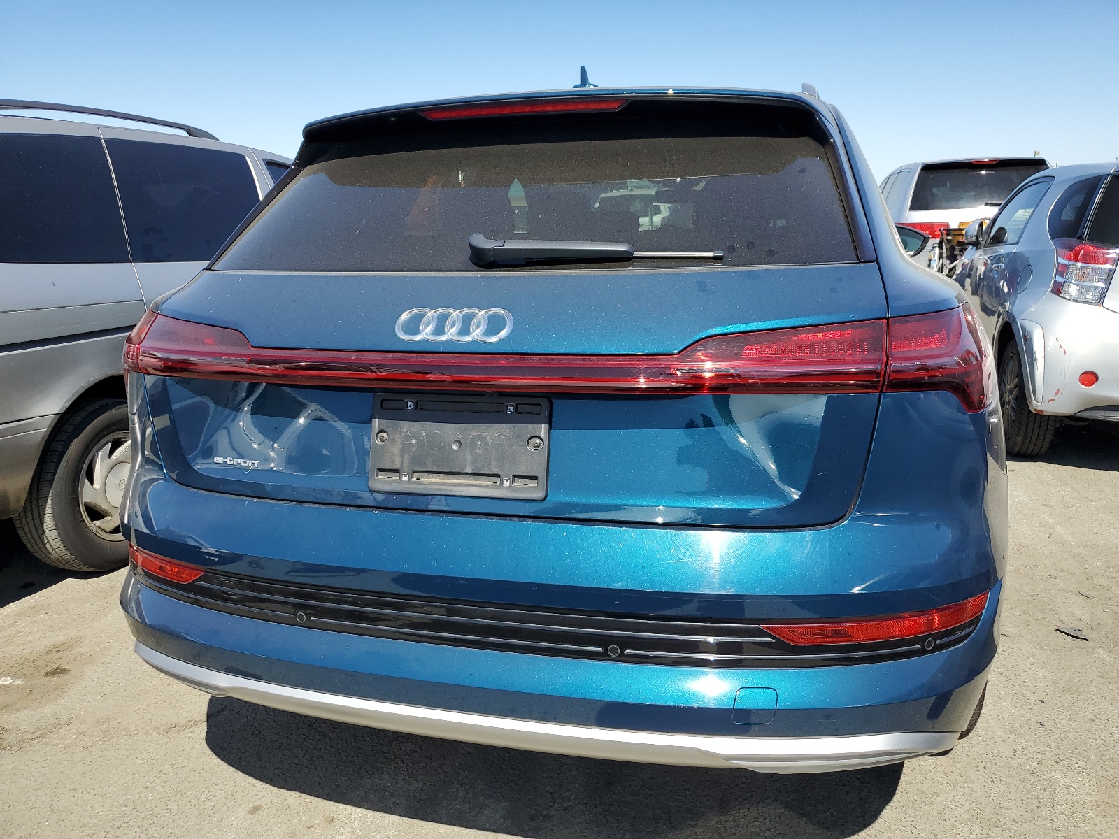 WA1VABGE0KB018872 2019 Audi E-Tron Prestige