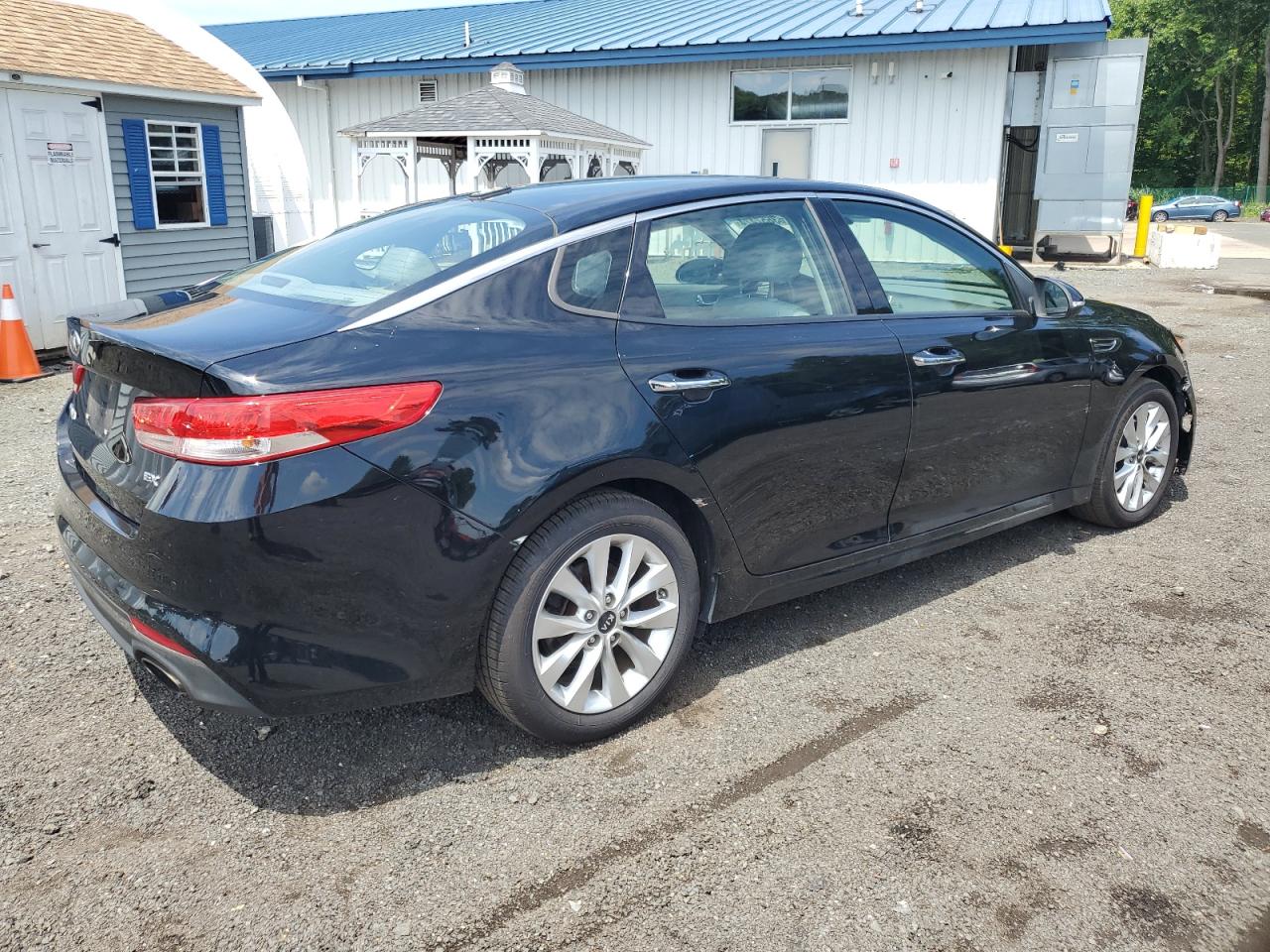 5XGU4L38GG010705 2016 Kia Optima Ex