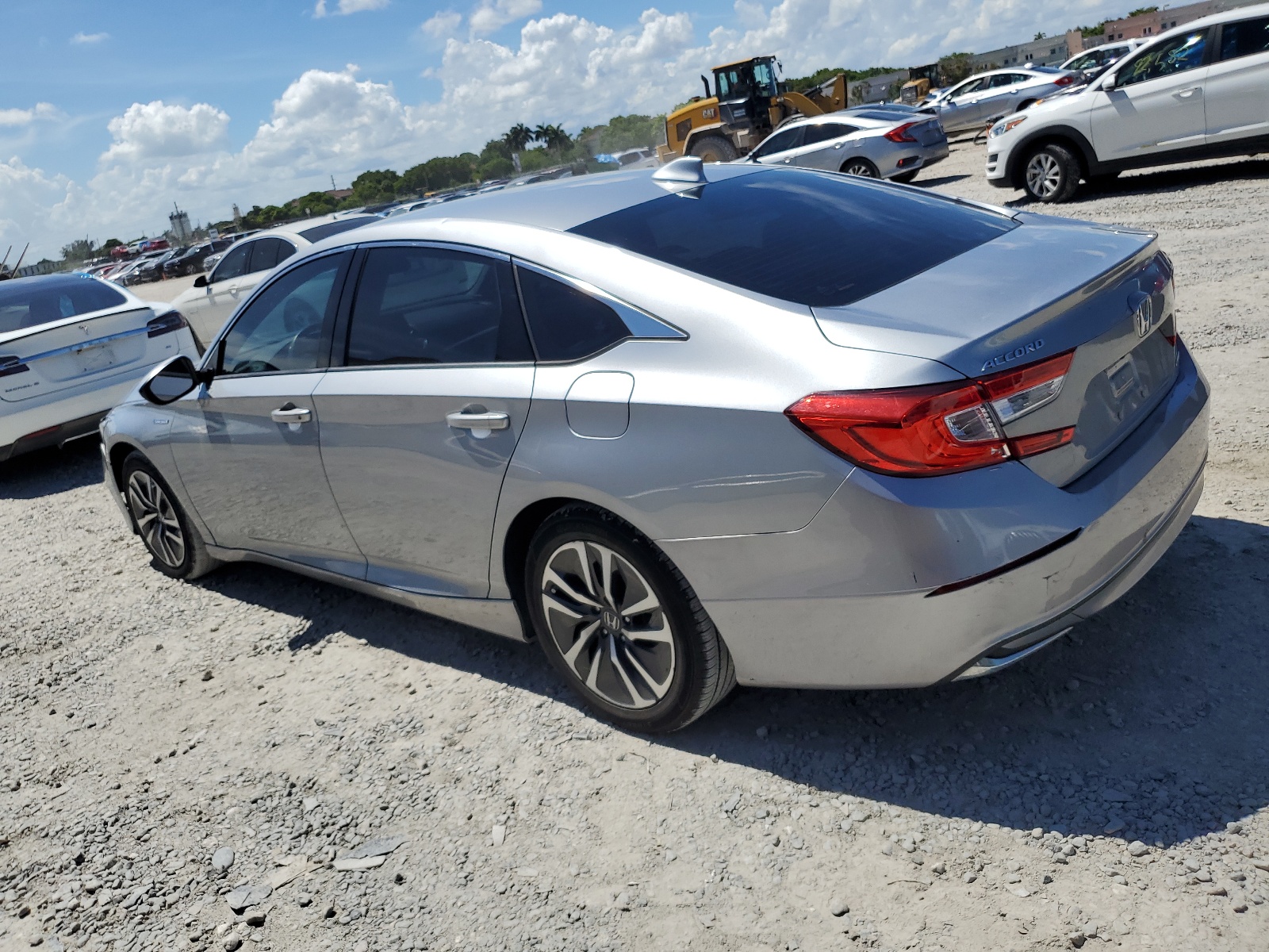 2018 Honda Accord Hybrid vin: 1HGCV3F11JA002501