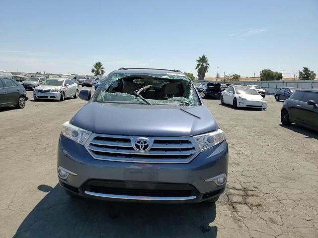 2011 Toyota Highlander Base VIN: 5TDZK3EH9BS035914 Lot: 64238644