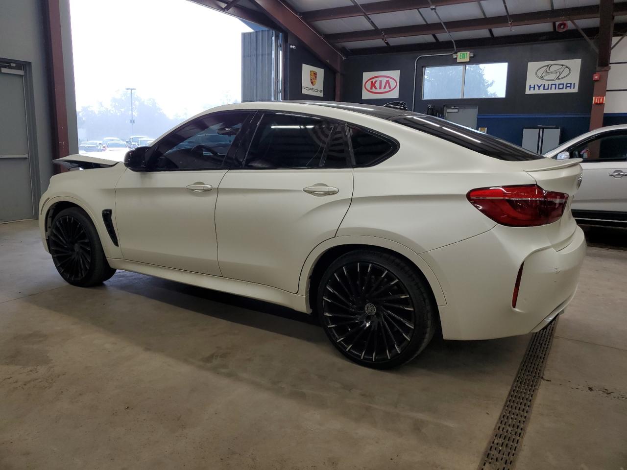 2015 BMW X6 M VIN: 5YMKW8C55F0G93664 Lot: 65358314