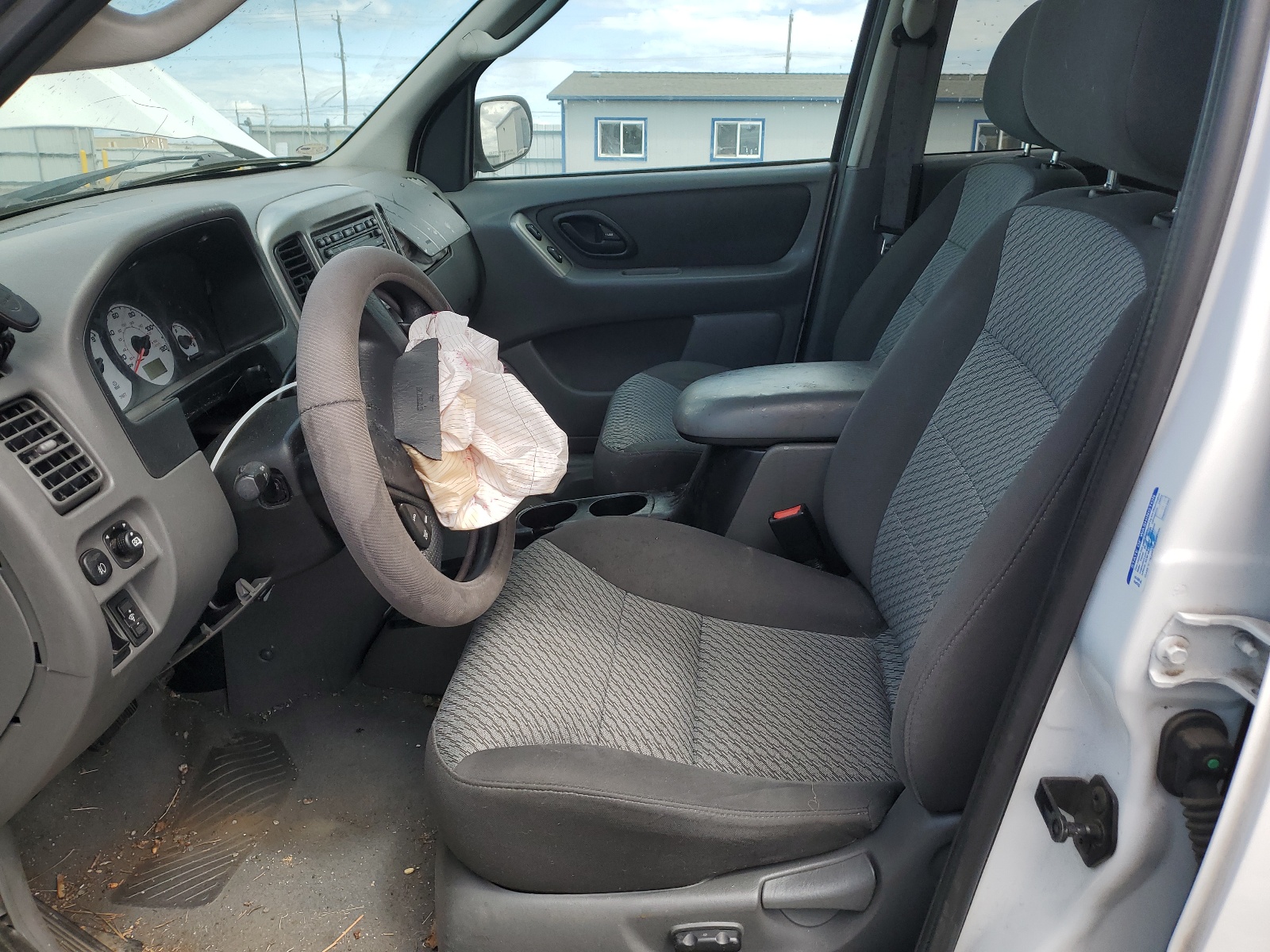 1FMYU93183KA42422 2003 Ford Escape Xlt